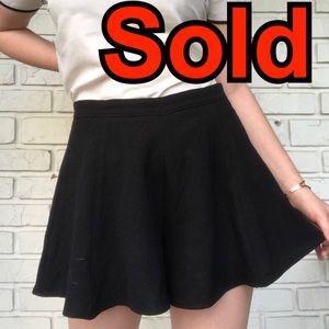 BLACK HIGH WAISTED SHORTS/SKIRT